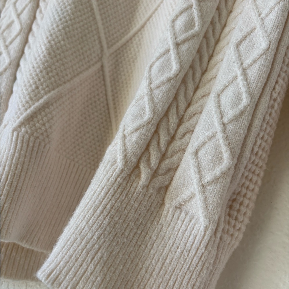Cyrus Cream Cable Knit Sweater Ivory Size M Academy Preppy - Picture 15 of 16